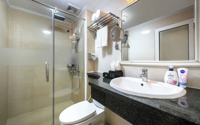 A25 Hotel - Dich Vong Hau