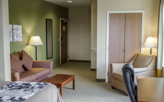 Sleep Inn & Suites Redmond