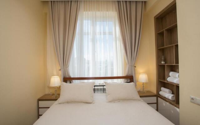 Proper Apartments In Center