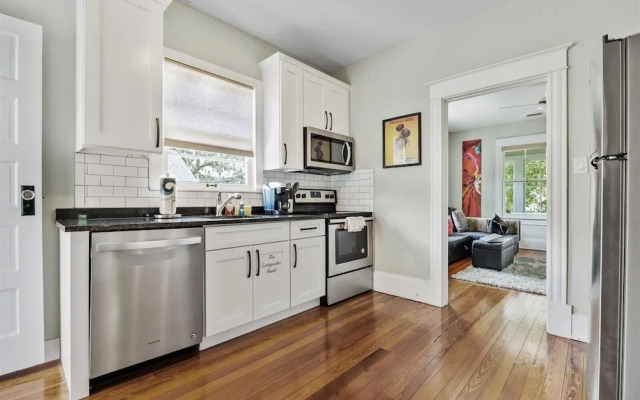 Casa Doble - Two Units, One Location!