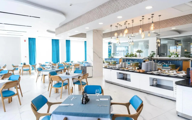 Mirage Beach Spa Hotel