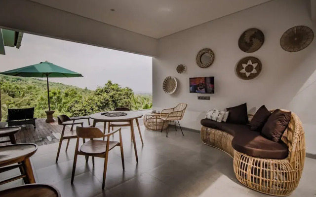 Abinawa Hill Villa