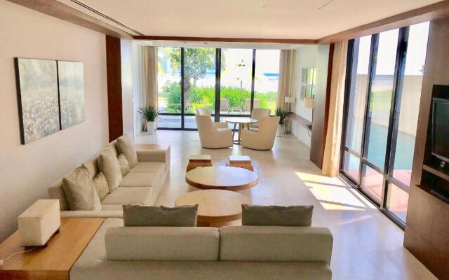 Beachfront villa 3bedrooms romantic for honeymoon