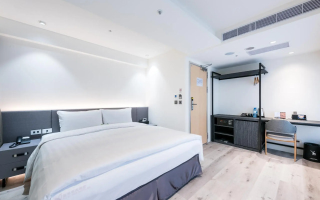 RF Hotel - Zhongxiao