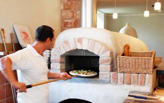 Hotel Sharingham