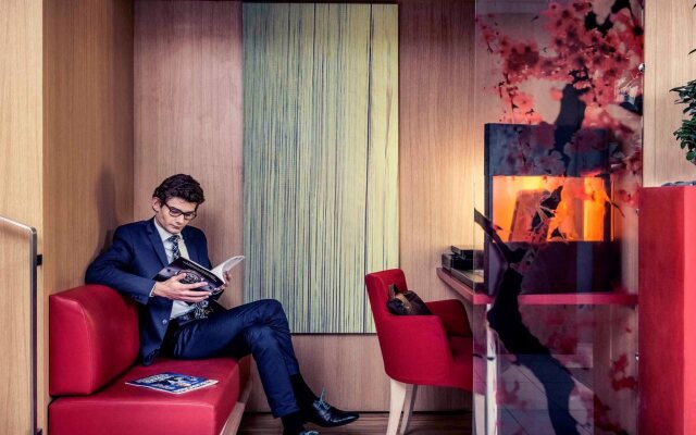 Mercure Paris Arc de Triomphe Etoile