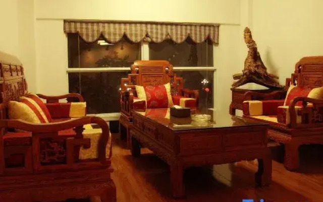 Zhongshan Business Hotel