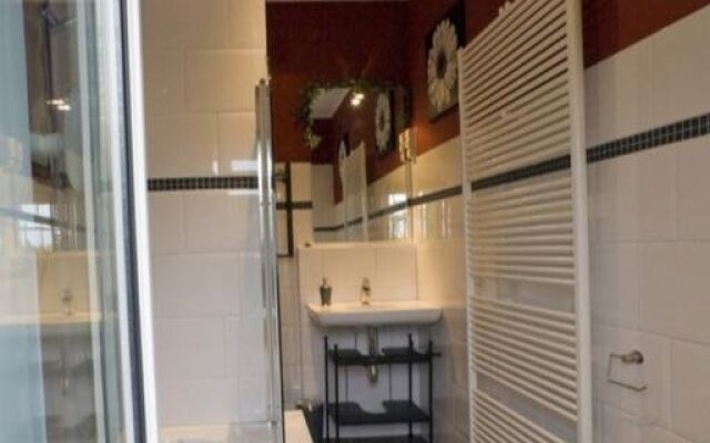 Huyze Max Bed & Breakfast