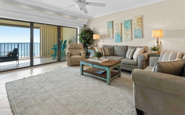 Shipwatch Surf & Yacht Club D502