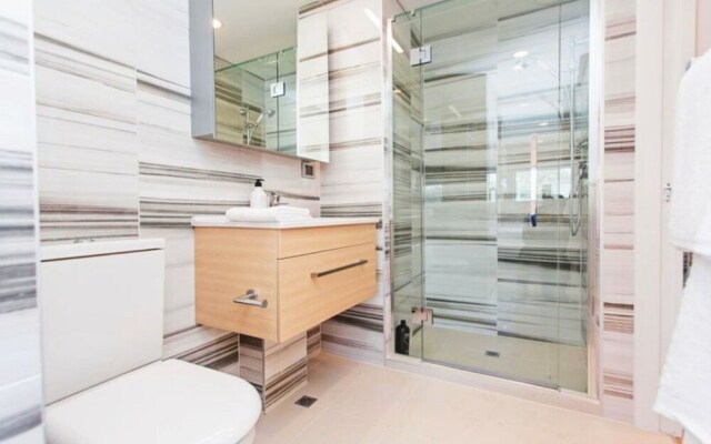 Luxury Apartment in Epsom