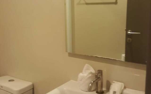 A Luxury 2 Bedrooms The Base Downtown