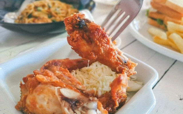 Baanboonpetch Resort