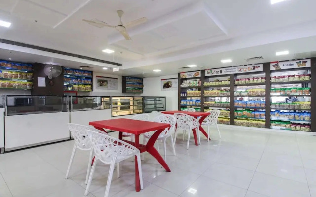 Oyo Townhouse 693 Mansion Suites