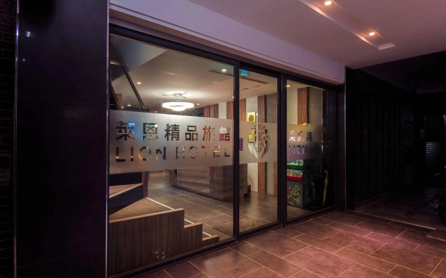 Lion Hotel