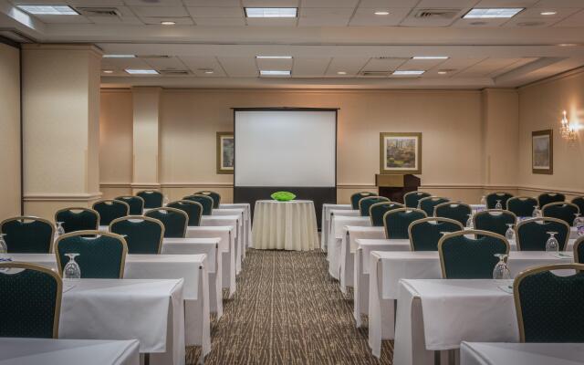 Holiday Inn Arlington at Ballston by IHG