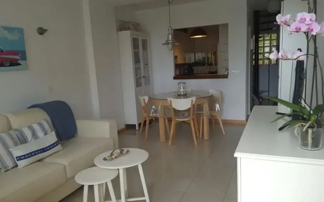 Cozy Townhouse With sea View in Marbella Mijas