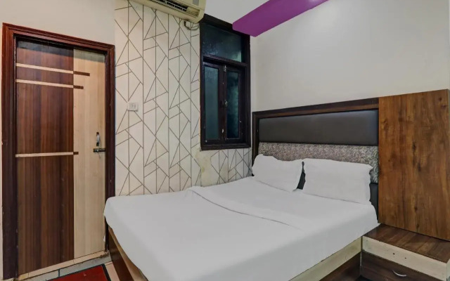 Oyo Flagship 80620 Hotel The Gagan