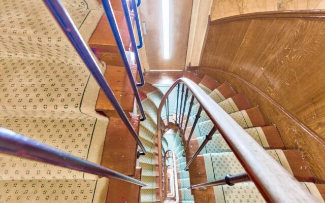 Sacré Cœur, Amazing Price