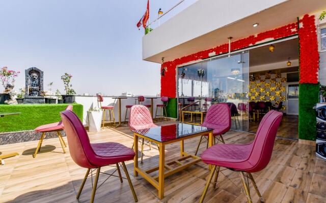Fabhotel Deep Palace