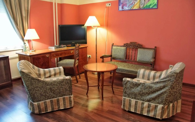 Evergreen Budapest Bed & Breakfast and Guest House