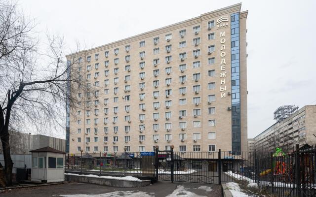 BG Apartments (БГ Апартментс) на улице Мукана Тулебаева 49/1