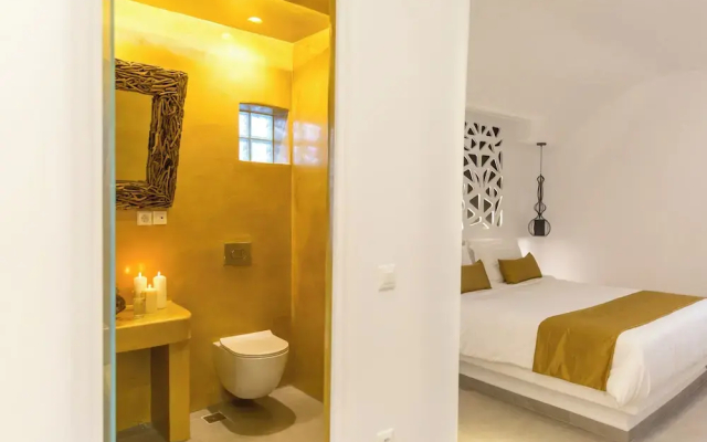Margarita Hotel & Suites