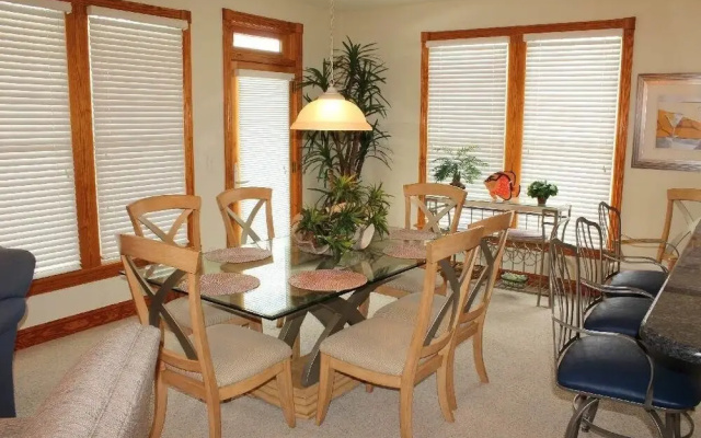 Gulfstream Village 111 3 Br condo by RedAwning