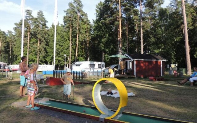 Bromölla Camping & Vandrarhem - Hostel