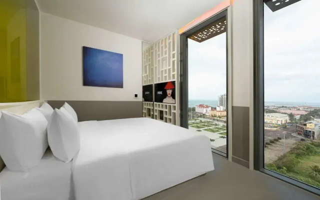 Wink Hotel Tuy Hoa Beach - 24hrs stay & Rooftop Pool Bar