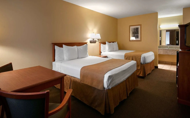 Best Western Oakridge Inn