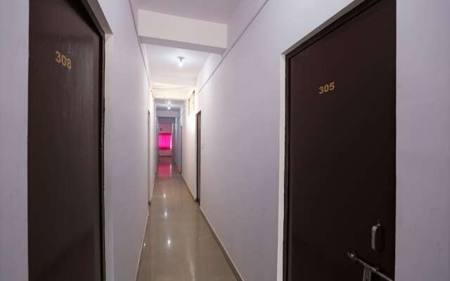 Oyo Flagship 30922 Hotel Aditya Inn