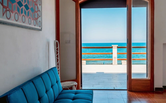 Nina Marina di Caronia