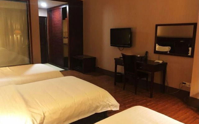 Huangguang Holiday Hotel