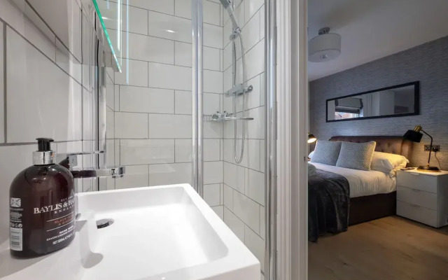 Kings House by Karah Boutiques