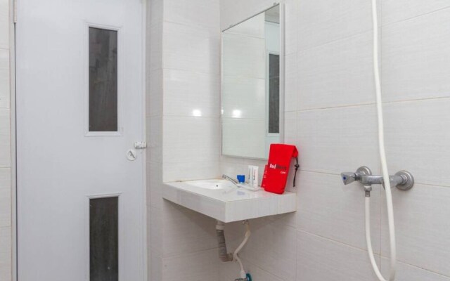 Catellya Guest House by RedDoorz