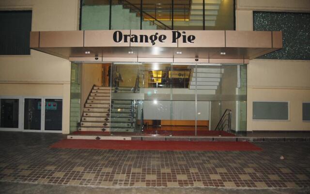 Hotel Orange Pie