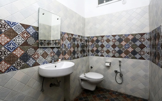 OYO 8590 Hotel Sea