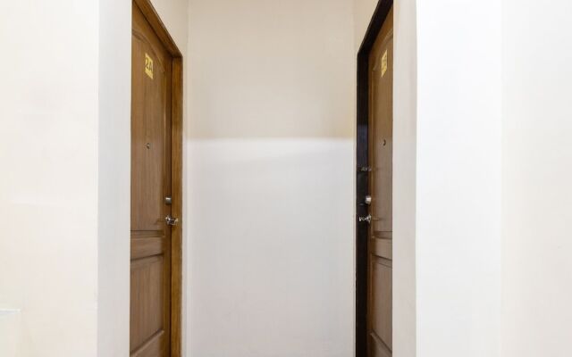 OYO 128 d'Builders Rooms Phase 2