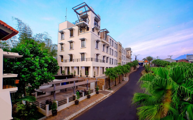 eL Hotel Malang