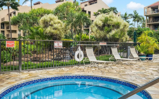 Kamaole Sands 4413 in Kihei