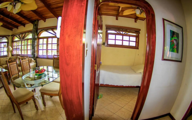 Marea Brava Hotel & Villas