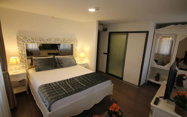 An Otel