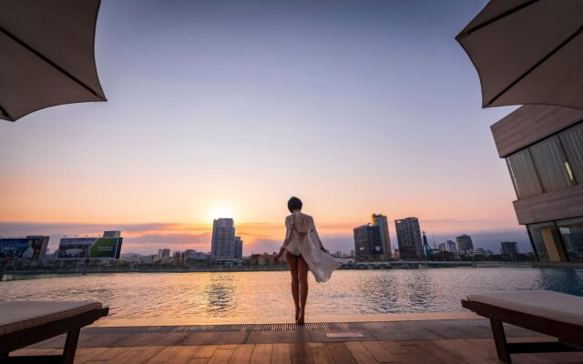 Melia Vinpearl Danang Riverfront