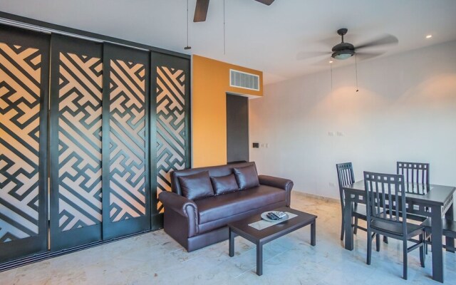 Las Brisas 402 1 Bedroom Condo by RedAwning