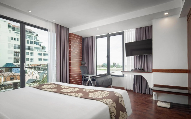 Ohana Phnom Penh Palace Hotel