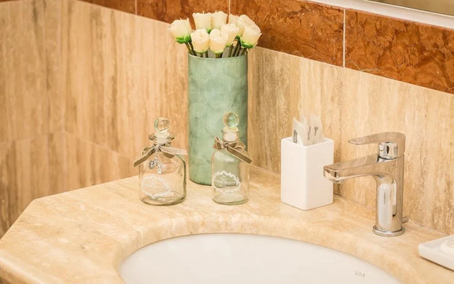 Spanish Steps Studio