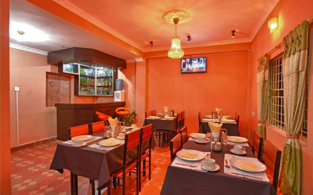 Hotel Arhant Inn