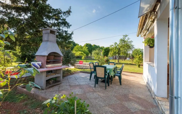 Nice Home in Vodnjan With Wifi and 2 Bedrooms