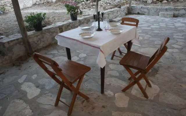 Kato Koufonisi Stone House