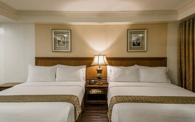 Villa Caceres Hotel